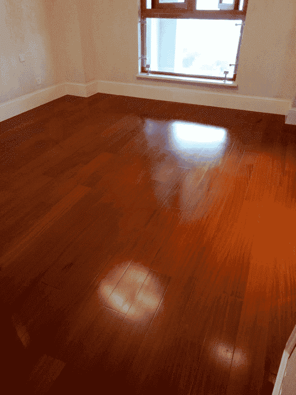 新铺的地板需要打蜡吗